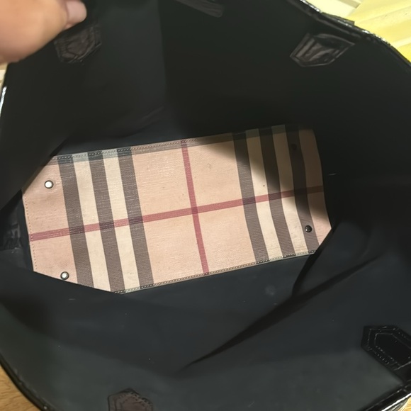 Burberry Novacheck Tote - Picture 9 of 11